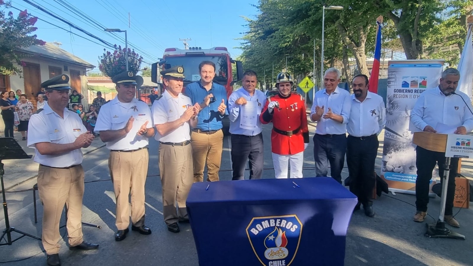 Primera Compañía del Cuerpo de Bomberos de Peralillo recibe nueva unidad de rescate